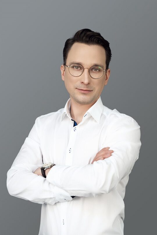 dr Adam Raczyński