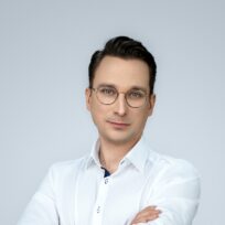 dr Adam Raczyński